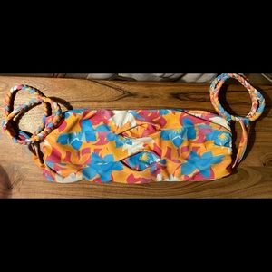 Moana bikini flamingo fizz top, size medium!